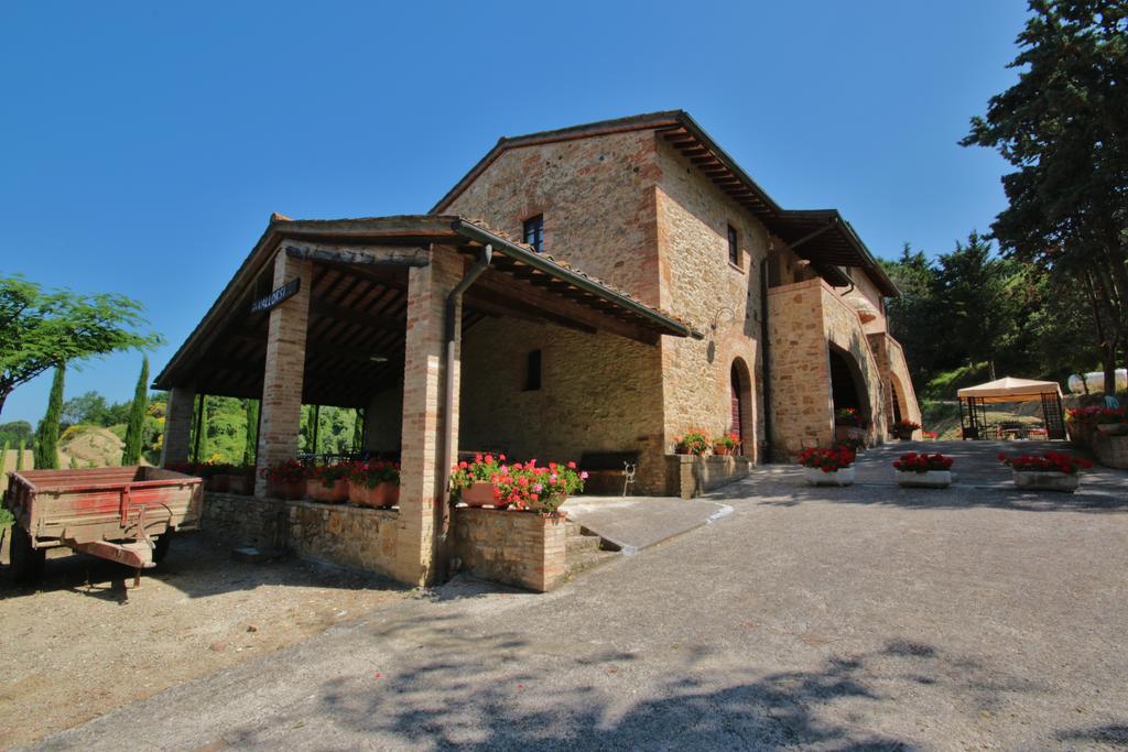 Azienda Agricola E Agriturismo Vallorsi Terricciola Exteriör bild